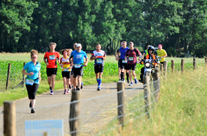 Het Marathon Trainingsprogramma Maasdijk 2021 van AV Oss’78 is een verantwoorde voorbereiding voor deelname aan de hele of halve marathon van De Maasdijk op 19 juni 2021